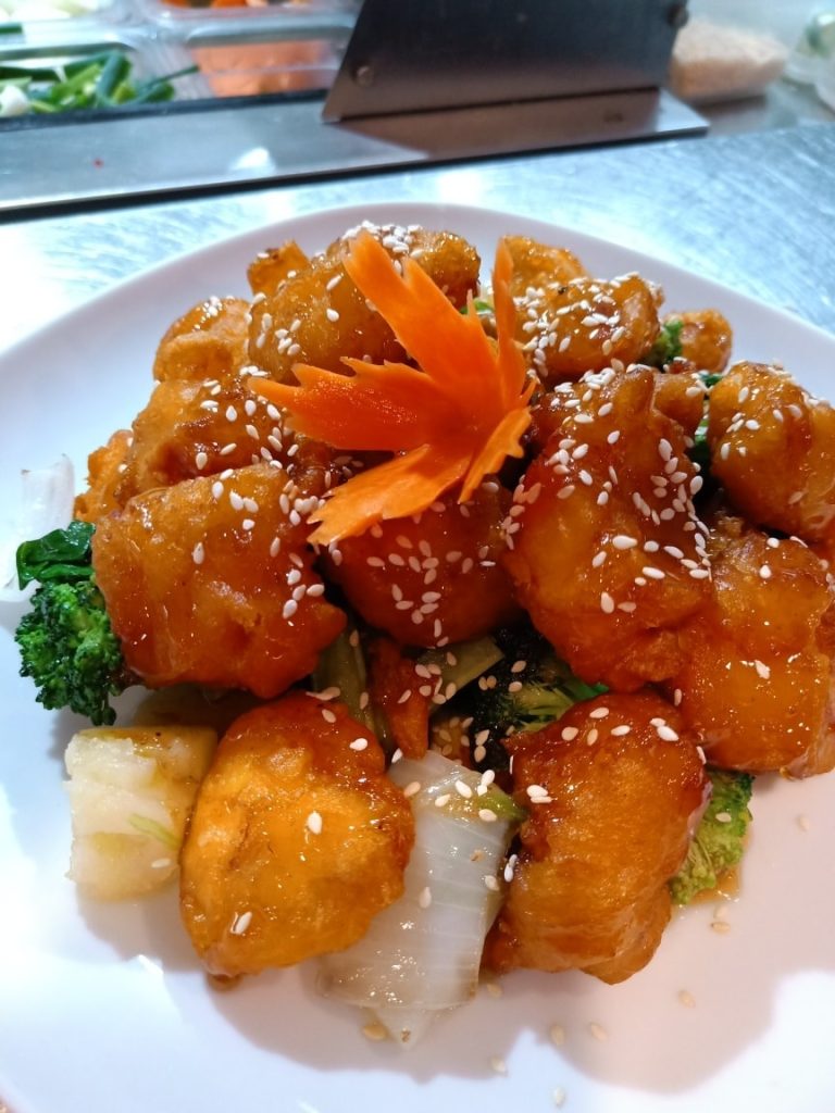 Honey Lemon Chicken 
 Fresh made Bananas fritter 
 Are NOW available.